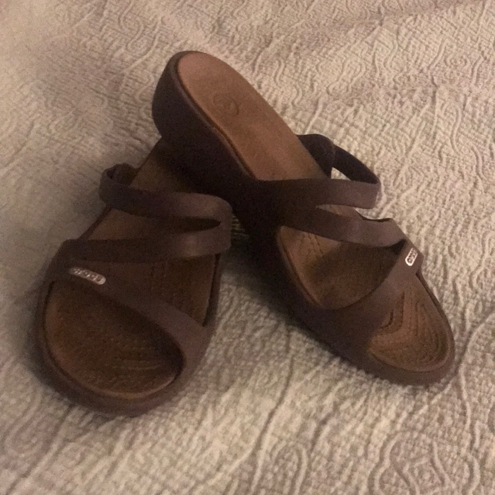 Crocs Size 7